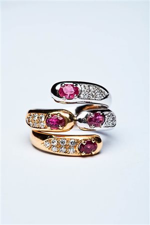 ANELLO A SERPENTI STILIZZATI