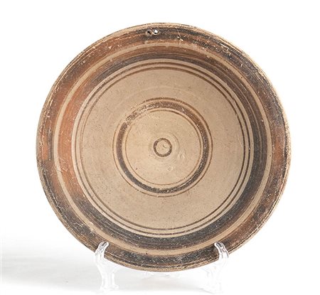 Messapian Dish-Plate with Concentric Circles, 4th - 3rd century BC; diam. cm 19,5