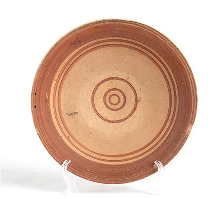 Messapian Dish-Plate with Concentric Circles, 4th - 3rd century BC; diam. cm 19,5