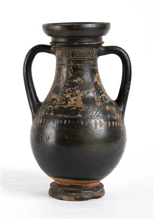 Apulian Pelike in Gnathia Style, 4th century BC; height cm 21, diam. cm 8