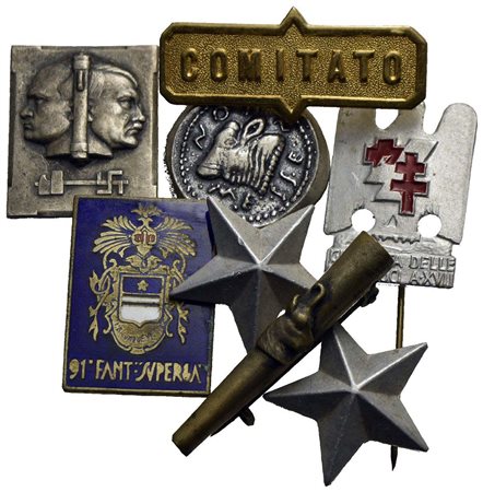 Medaglie - Lotto di 8 spille e medaglie di piccolo modulo<br>Varie