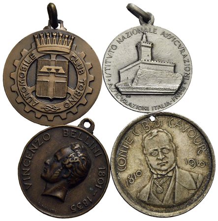 Medaglie - Lotto di 4 medaglie di piccolo modulo<br>Varie