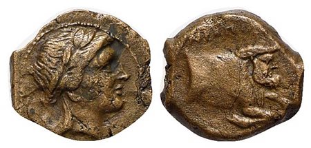 Southern Campania, Neapolis, ca. 320-300 BC. AE (g 1,46; mm 11,5; h 12). Laureate head of Apollo r.; Rv. Forepart of a man-headed bull r. HNItaly 602. Rare, very fine