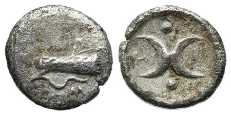 Southern Apulia, Tarentum, Hemiobol, ca. 380-325 BC. AR (g 0,16; mm 6,5; h 9). Quiver and bow; Σ below; Rv. Double crescent; pellet above and below. Vlasto 1793; HNItaly 928. Rare, very fine