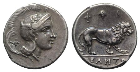 Northern Lucania, Velia, Didrachm, ca. 300-280 BC; AR (g 7,49; mm 21; h 12). Philistion Group. Head of Athena r., wearing crested and winged Attic helmet decorated with a laurel wreath; Φ behind head, Π above crest; Rv. [Y]EΛHTΩN,