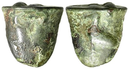 Sicily, Akragas, Cast Trias, ca. 440-430 BC; AE (g 16,05; mm 20; h 12). Eagle standing l.; Rv. Crab. Four pellets (mark of value) on base. Westermark, Coinage, 525 A; CNS 1; SNG ANS 1015-7; HGC 2, 126. Very fine