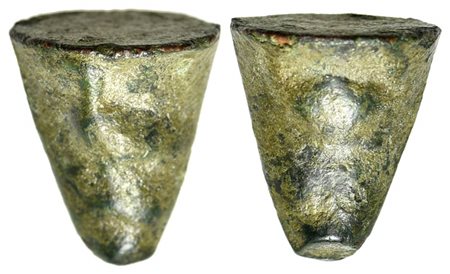 Sicily, Akragas, Cast Hexas, ca. 440-430 BC; AE (g 7,48; mm 13,5; h 12). Eagle standing l.; Rv. Crab. Two pellets (mark of value) on base. Westermark, Coinage, Group III, 527; CNS 7; SNG ANS -; HGC 2, 128. Very fine