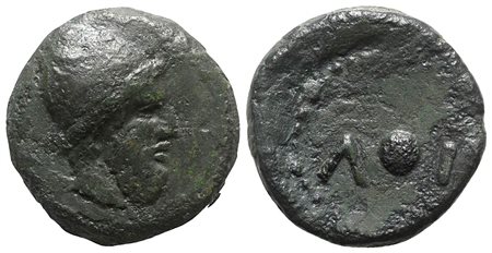Islands of Sicily, Lipara, Onkia, ca. 440-420 BC. AE (g 7,05; mm 20; h 3). Head of Hephaistos r., wearing pilos; Rv. Λ - I, Pellet (mark of value) between Λ and I. CNS I, 7; HGC 2, 1764. Rare, green patina, good fine