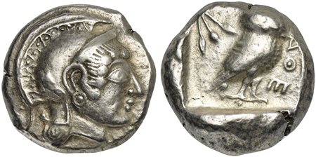 Attica, Athens, Tetradrachm, ca. 500/490-485/0 BC; AR (g 18,79; mm 23; h 11); Archaic head of Athena r., wearing crested Attic helmet; Rv. AΘE, Owl standing r., head facing; olive sprig to l. Asyut Group IVa; Seltman Group M; SNG 