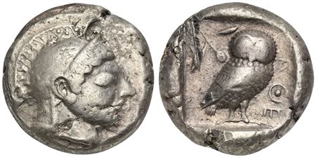 Attica, Athens, Tetradrachm, ca. 500/490-485/0 BC; AR (g 17,41; mm 23; h 5); Archaic head of Athena r., wearing crested Attic helmet; Rv. AΘE, Owl standing r., head facing; olive sprig to l. Asyut Group IVa; Seltman Group M; SNG C
