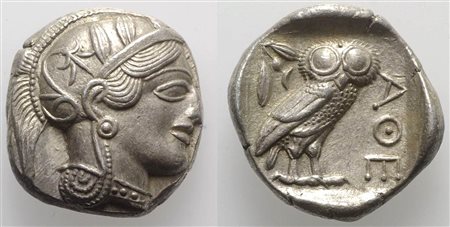 Attica, Athens, Tetradrachm, ca. 454-404 BC. AR (g 17,23; mm 24; h 1). Helmeted head of Athena r.; Rv. AΘE, Owl standing r., head facing; olive sprig behind; all within incuse square. Kroll 8; SNG Copenhagen 31. Well centered, ext