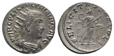 Valerian I (253-260), Antoninianus, Antioch, 254-5. AR (g 3,98; mm 21; h 7). Radiate, draped and cuirassed bust r. R/ Diana standing r., crescent on shoulder and cloak flowing behind, holding torch in both hands. RIC 213 (Viminaci
