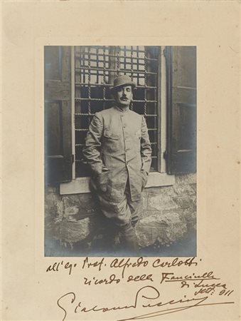 PUCCINI, Giacomo (1858-1924) - Ritratto fotografico firmato e datato. Lucca: Se