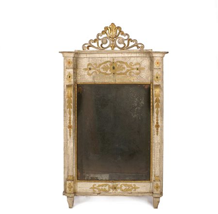 SPECCHIERA IN LEGNO LACCATO AVORIO E DORATA Italia Centrale fine del XVIII...