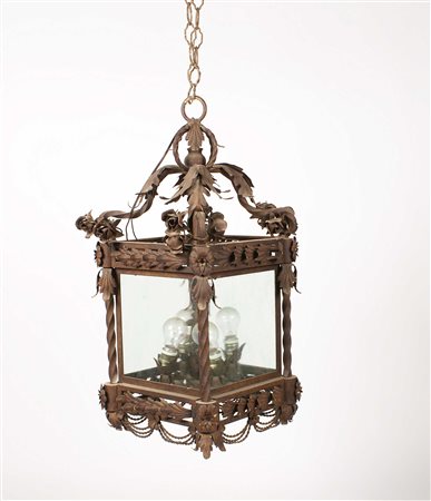 LANTERNA IN FERRO BATTUTO vecchia manifattura Forgiata e decorata a motivo...