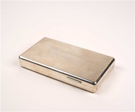 SCATOLA IN ARGENTO Firenze vecchia manifattura Di forma rettangolare, cm....