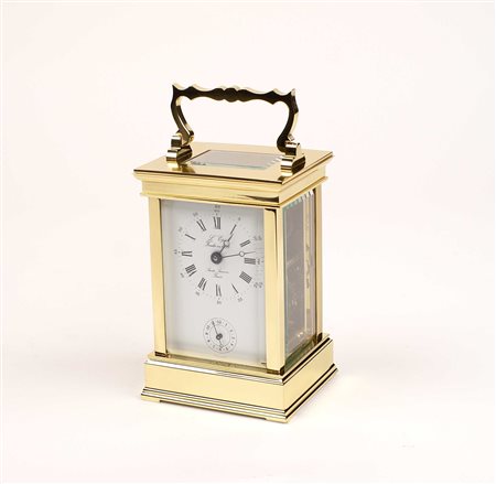 CAPPUCCINA L'EPEE IN OTTONE E VETRO MOLATO fine del XX secolo Con funzione di...