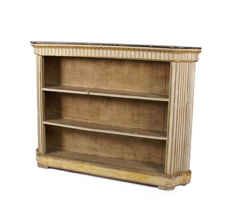 COPPIA DI LIBRERIE IN LEGNO LACCATO AVORIO E DORATO Venezia fine del XIX Sec....