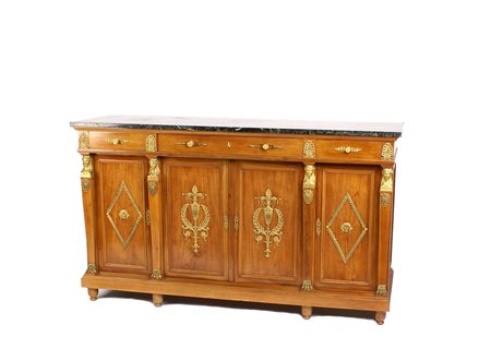 CREDENZA IMPERO IN MOGANO Francia, XIX Sec. Piano rettangolare in marmo verde...