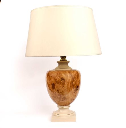 LAMPADA DA TAVOLO IN PORCELLANA vecchia manifattura Dipinta in policromia ad...