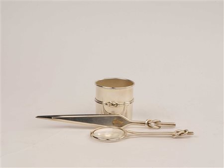 SET DA SCRIVANIA IN ARGENTO manifattura italiana Composto da un portapenne,...