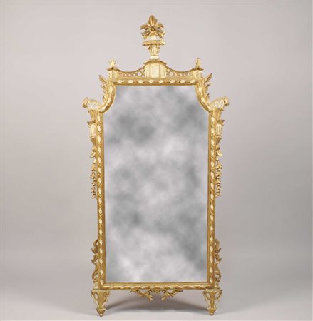 SPECCHIERA IN LEGNO DORATO E LACCATO XIX Sec. Con cornice intagliata e...