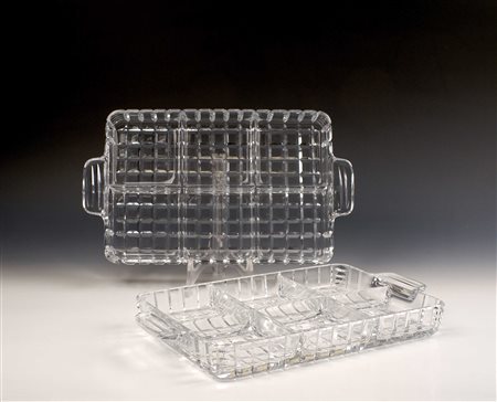 COPPIA DI ANTIPASTIERE IN VETRO MOLATO (lievi difetti) Dim. 38x21 cm.