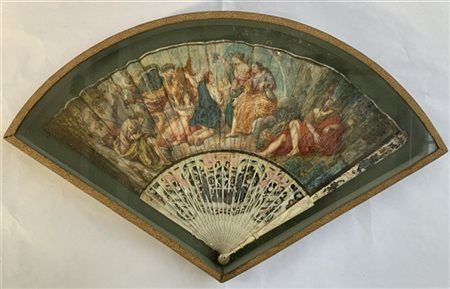 Ventaglio con stecche in avorio incise, traforate e dipinte a figure in un paes