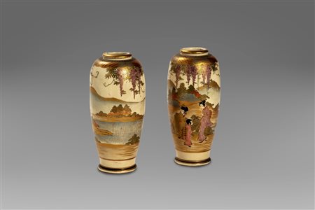 Coppia di vasi in porcellana, Giappone, periodo Meiji (1868-1912)           