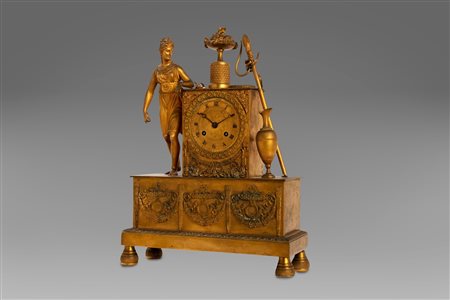Pendola in bronzo dorato, epoca Impero, con Diana cacciatrice