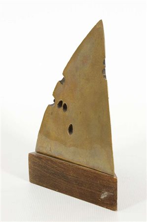 Kenjiro Azuma Mu 757, 1975 scultura in bronzo dorato,es. 3/4, cm. 18x16x9...