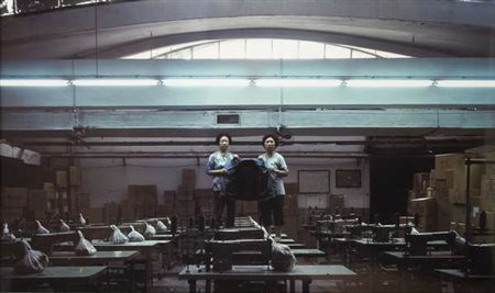 Chen Chieh-Jen Factory I, 2003 cybachrome su alluminio,es. 3/5, cm. 90x150...