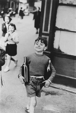 Henri Cartier-Bresson (1908-2004)  - Rue Mouffettard, 1952