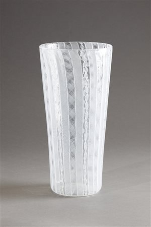 VENINI PAOLO (1895 - 1959) - (attribuito) Vaso a canne verticali di zanfirico e lattimo, anni '50.