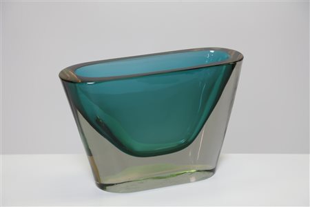  SEGUSO VETRI D'ARTE - Vaso in vetro sommerso color verde, anni 60. .