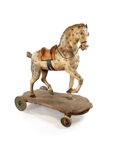 Cavallo in legno laccato, Piemonte XVIII secolo - con manto bianco maculato...