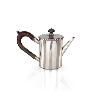 Piccola teiera in argento, Germania, fine XIX/inizio XX secolo, argentiere H....