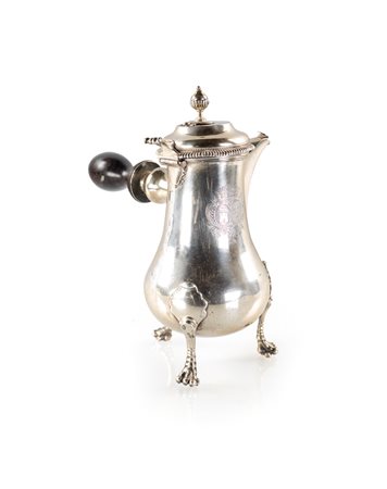 Cioccolatiera in argento, Parigi XVIII secolo - con coperchio incernierato e...
