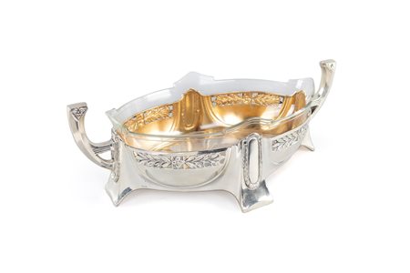 Centrotavola in argento e cristallo, Germania, inizio XX secolo - di forma...