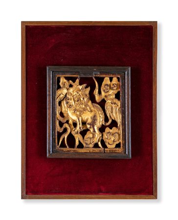 Formella quadrangolare in legno dorato