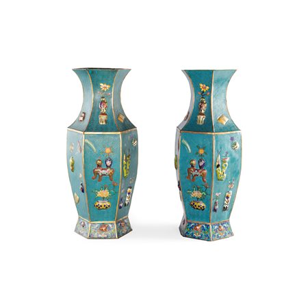 Coppia di vasi in metallo cloisonné, Cina, XIX secolo