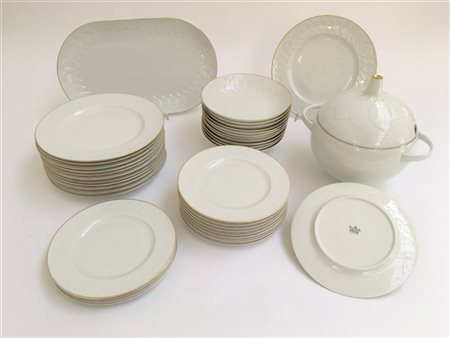 Rosenthal Servizio della serie "Studio Linie" in porcellana con profilo dorato p