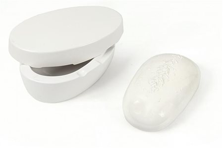 EMILIO SCANAVINO (1922-1986) Pane Bianco con contenitore ceramica 31 di 50 cm...