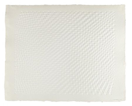 ENRICO CASTELLANI (Castelmassa (RO) 1930) Senza titolo 1988 carta a rilievo...