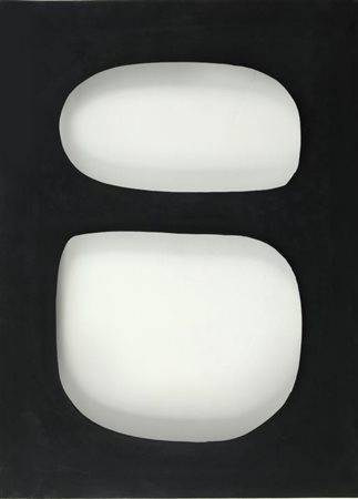 DADAMAINO (EDOARDA MAINO) (1935-2004) Volume 1960 Tempera su tela forata cm...