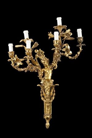 Applique a sei luci in bronzo, braccia cesellate a fiori e foglie sorrette da f
