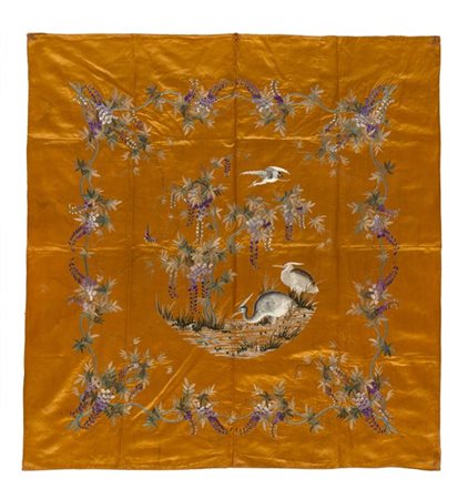 Ricamo in seta nei toni del viola, lilla, verde, beige, verde reseda, azzurro s