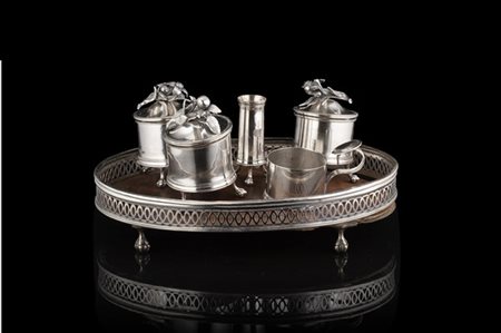 Set da scrivania in argento con prese a tutto tondo a fiori e foglie composto d