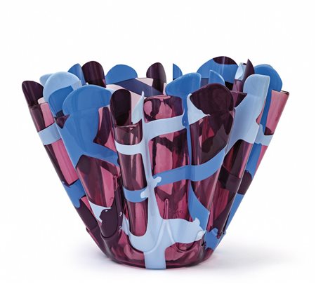 PAOLA NAVONE<br>Un vaso a fazzoletto 'One More' 