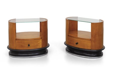 DUE COMODINI, anni '30. <br>Legno impiallacciato 